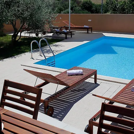 L&t Vakantiehuis Nin