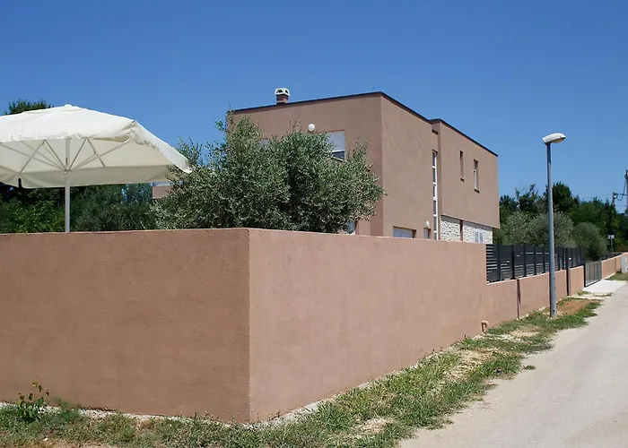 Сasa de vacaciones L&t Nin